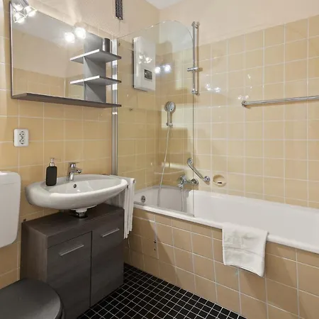 شقة Little Zentrale Lage Bikepark Und Piste